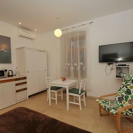 Dzapo Apartment
