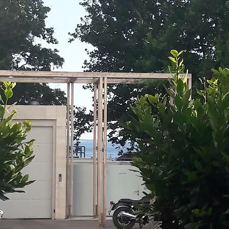 Apartment Dzapo *