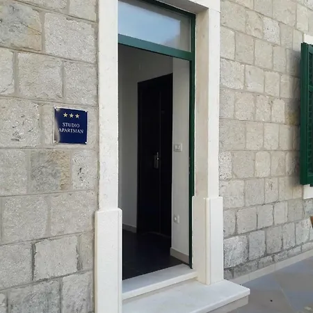 Dzapo Apartment *