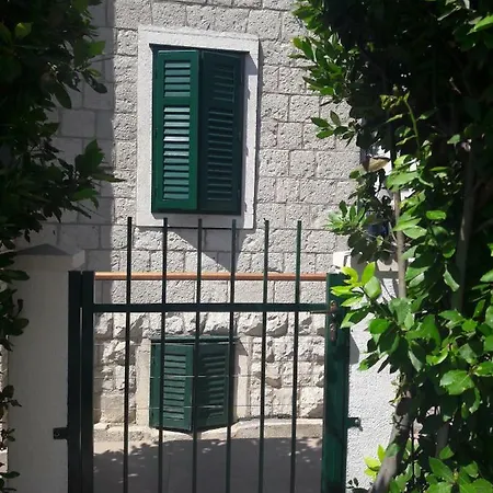 Dzapo * Split