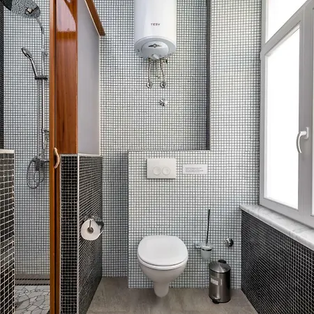 Dzapo Apartment *