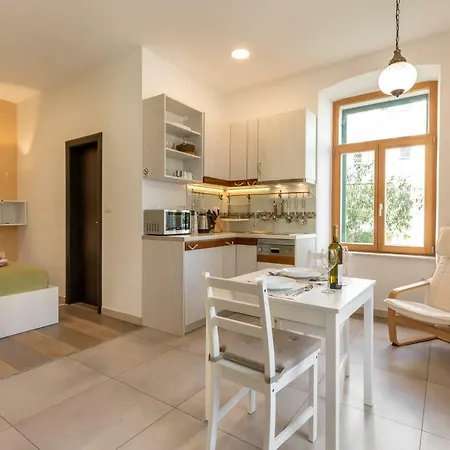 Dzapo Apartment *